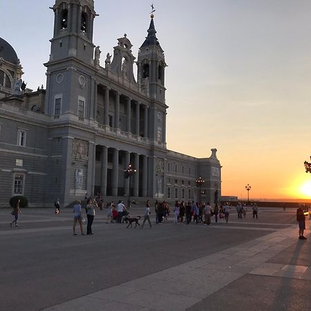Latina Palace Madrid Luaran gambar