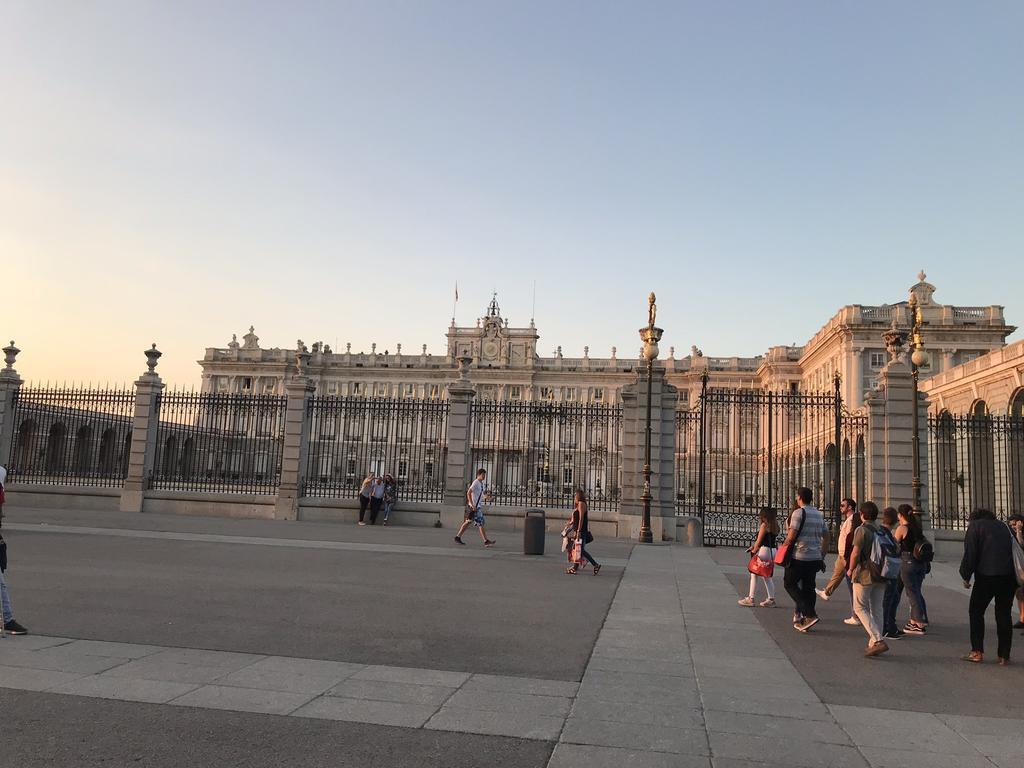 Latina Palace Madrid Luaran gambar